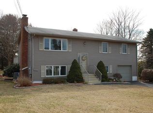 193 Brook St, Groton, CT 06340