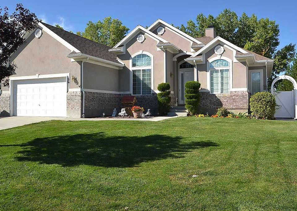 1st image of 56 E Heron Ct