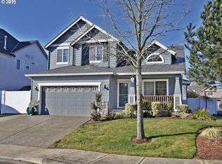 879 N 26th Ave, Cornelius, OR 97113