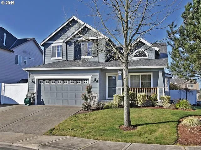 879 N 26th Ave photo 1