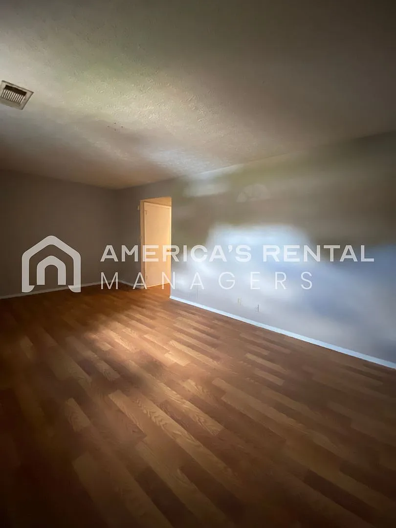 Home For Rent In Montgomery! Coming Soon! — Photo 4