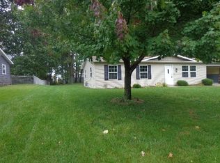 704 Mohawk Dr, Angola, IN 46703