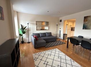 534 Commonwealth Ave APT 6D, Boston, MA 02215
