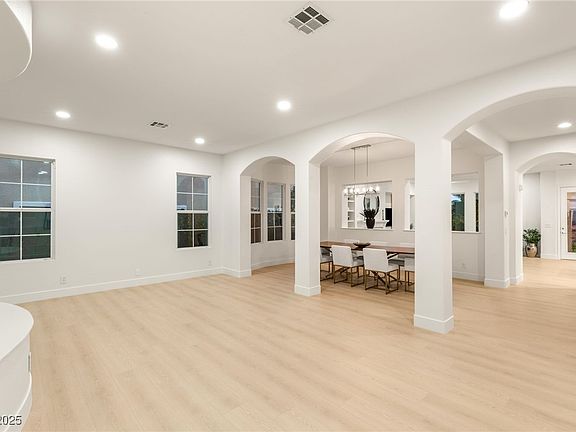 5th image of 2838 Bassano Ct