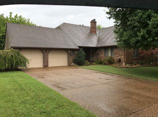 923 Nottingham Ct, Evansville, IN 47715