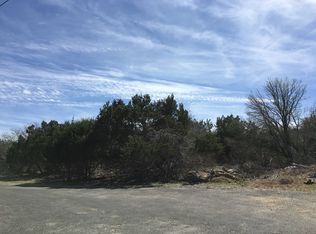 105 W Ledge Stone Ln, Ingram, TX 78025