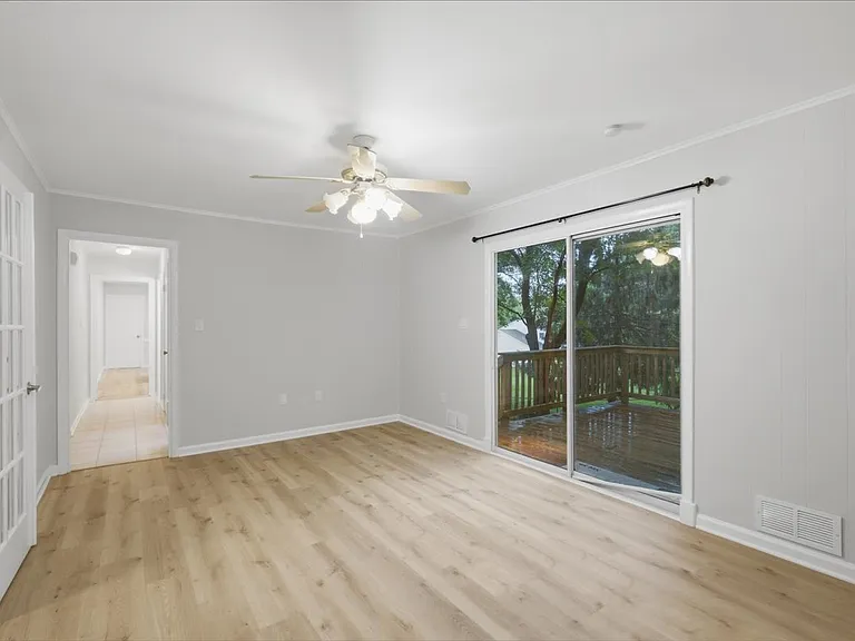 4120 Nutwood Way — Photo 7