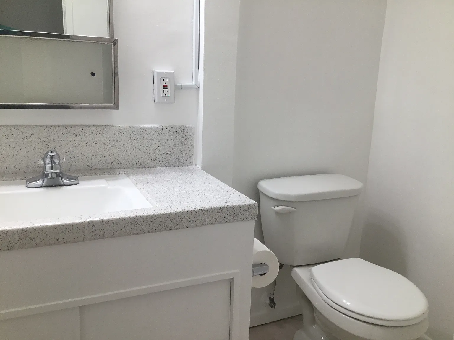 Windsong Apartments — Photo 2