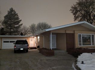 1726 5th St SW, Minot, ND 58701