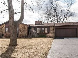2627 Stanford Ct photo 1