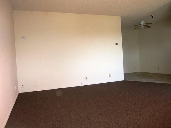 5th image of 13407 Kornblum Ave APT 22