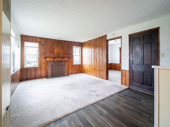 4-web-or-mls-18215-oberwald-ln-11_04232025