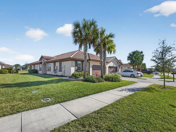 1232 Haywagon Trl, Loxahatchee, FL 33470