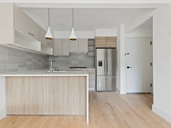 479 Monroe Street image 1 of 8