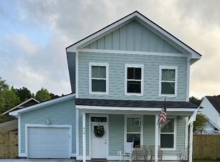 454 Sablewood Dr, Huger, SC 29450
