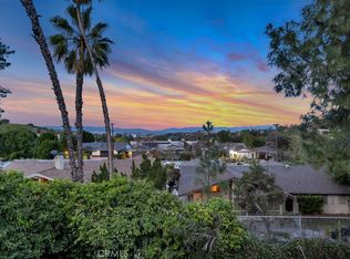 22315 De Kalb Dr, Calabasas, CA 91302