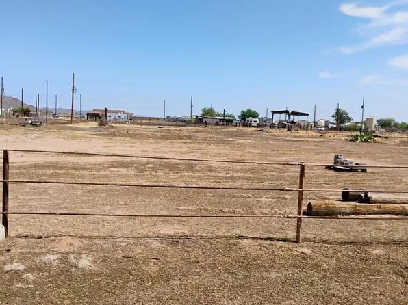 6288 N LAKE SHORE Drive #20, Casa Grande, AZ 85194