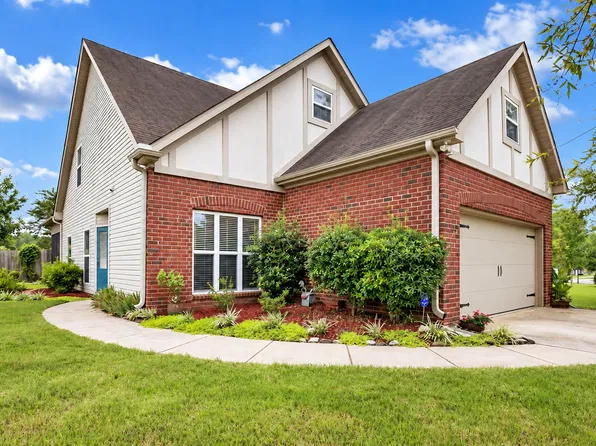 5297 Promenade Dr, Trussville, AL 35173