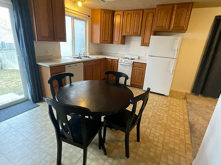 3179 E Snowy Owl Rd — Photo 7