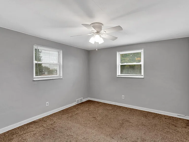 4262 Minnesota St — Photo 9