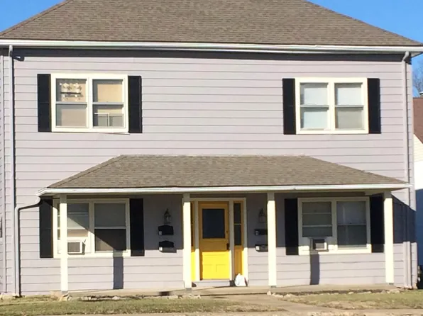 561 E Cherry St, Troy, MO 63379