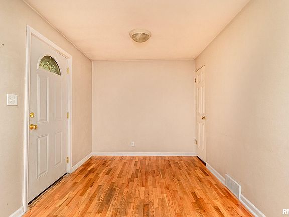 5th image of 5104 N Sunnybrook Dr
