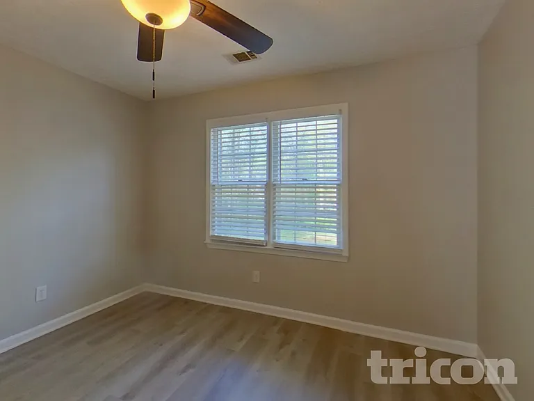 530 N Oakland Cir — Photo 13