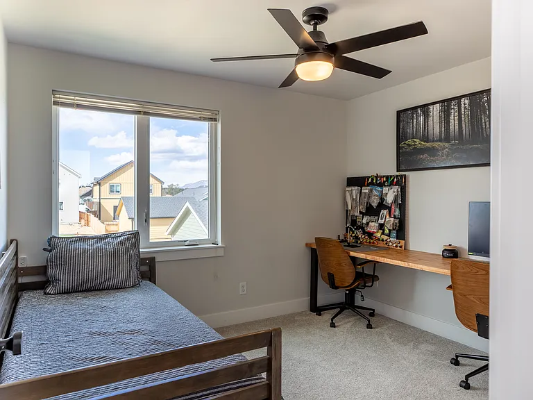 10708 Willow Ave — Photo 13