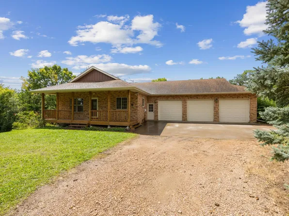 15325 62nd St, Mayer, MN 55360