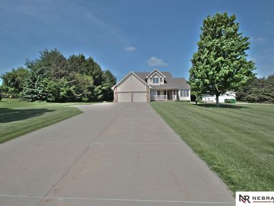 5212 S 185th St, Omaha, NE, 68135