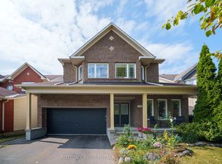 128 Annapolis Cir, Ottawa, ON K1V1Z3