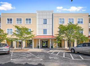 977 Harris Rd UNIT 22, Grayslake, IL 60030