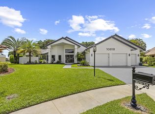 10818 Ashmont Dr, Boca Raton, FL 33498