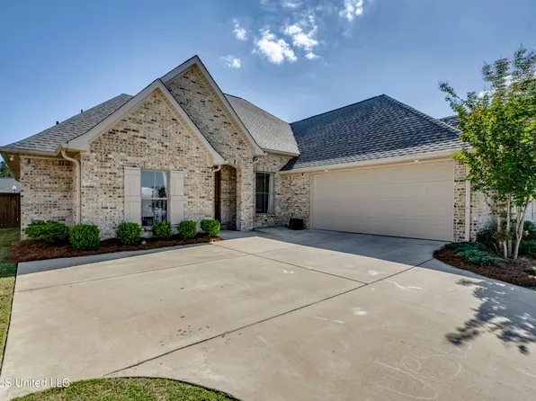 1006 Kensington Dr, Flowood, MS 39232