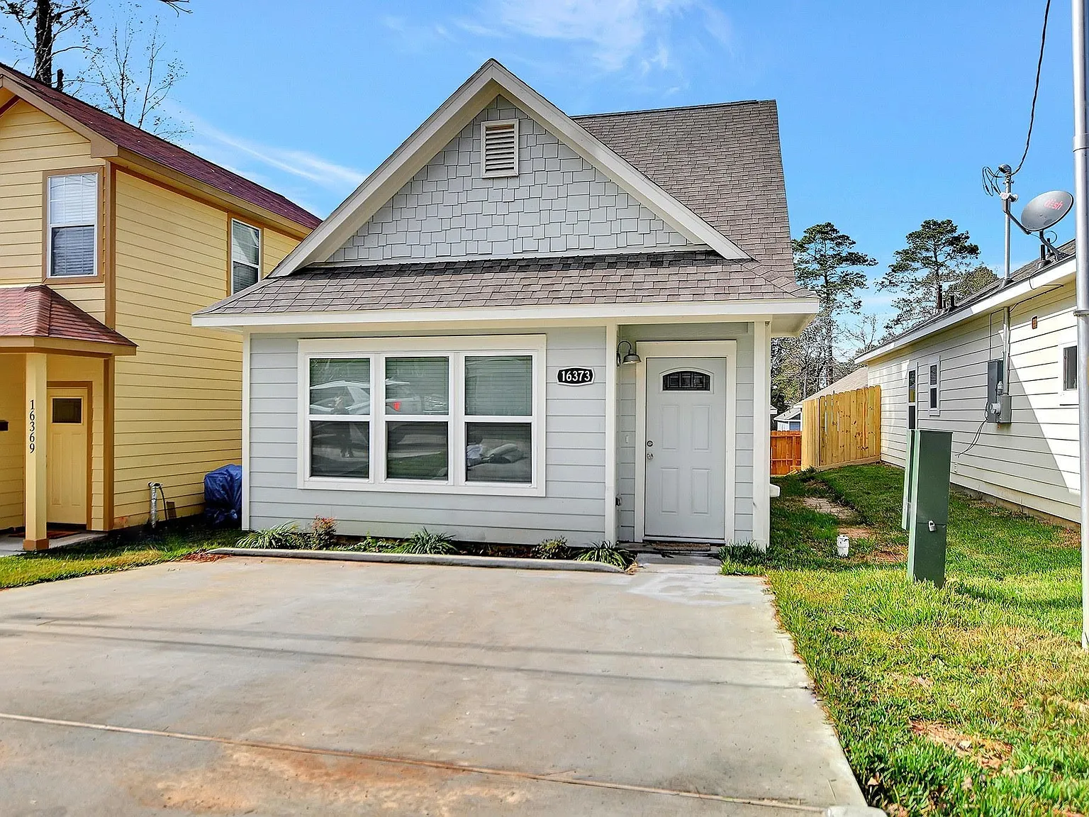 3 bed, 3.0 bath, 1210 sqft, $1,750 — Photo 3