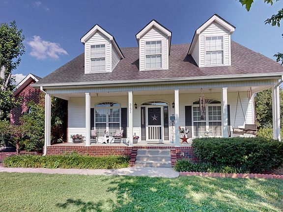 3rd image of 3131 Park Hill Rd