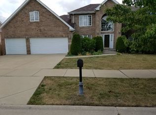 21 E Grandview Dr, South Holland, IL 60473