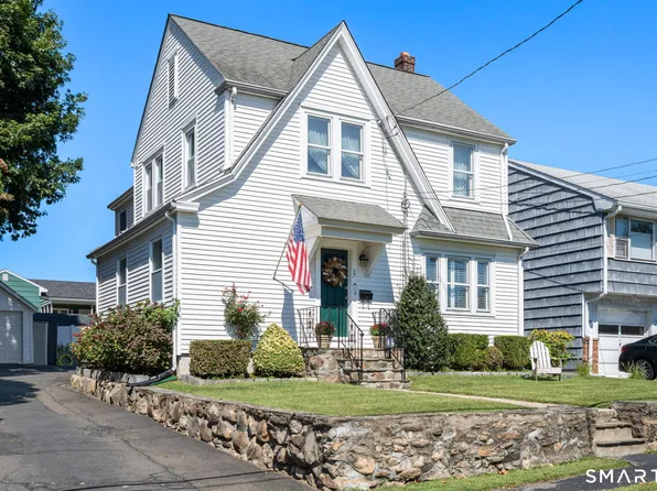 37 Uncas Road, Stamford, CT 06902