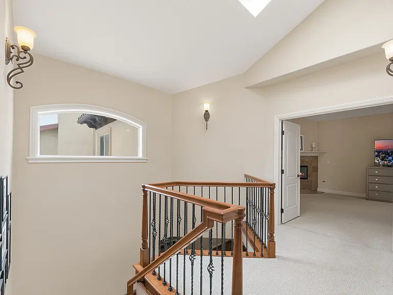 1718 Harriman Ln #B — Photo 20