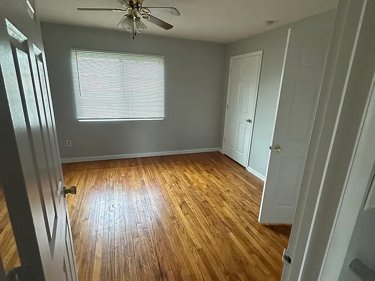 4878 Banbury Ct #4 — Photo 24