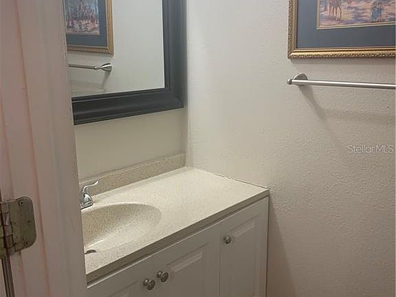 4th image of 6242 Oak Cluster Cir