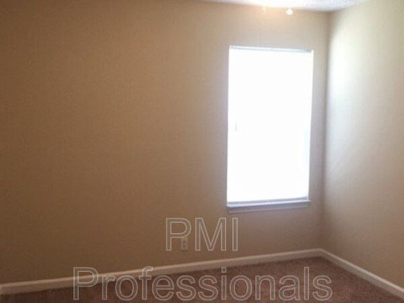 5th image of 2624 Dakota Way