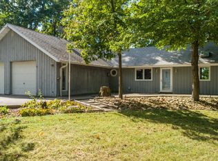 15057 N 16th Ave, Effingham, IL 62401