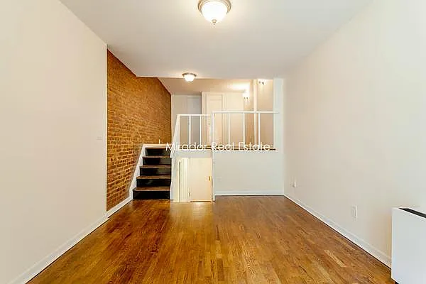 Rented by Mirador Real Estate | media 17