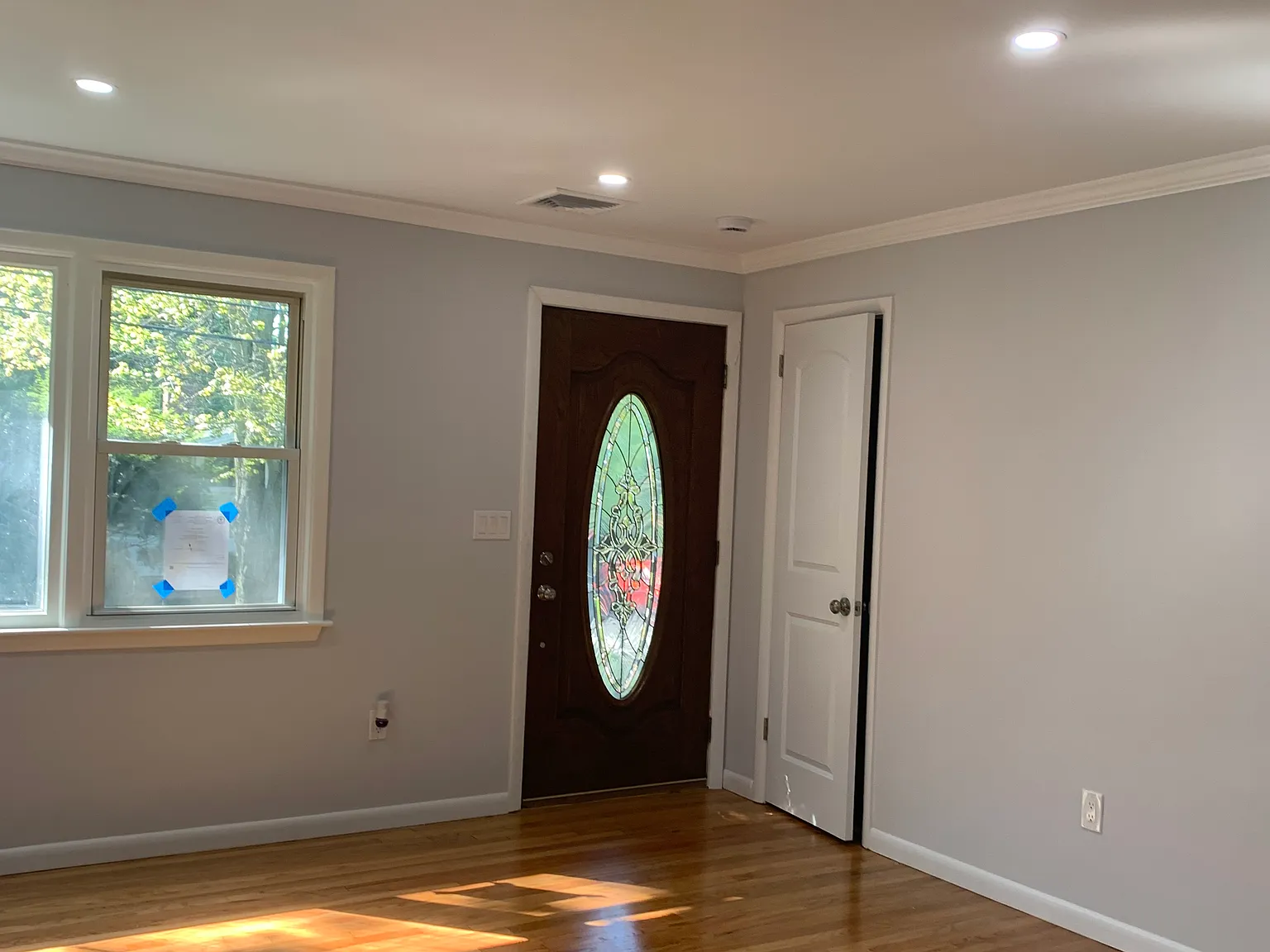 4 bed, 1976 sqft, $3,800 — Photo 2