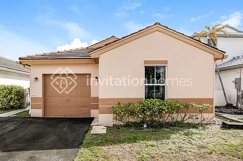 18466 NW 22nd St Photo 1