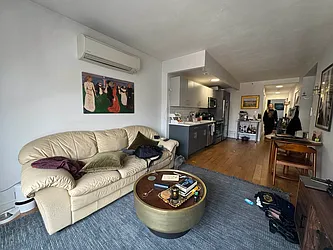 322 Menahan Street, #3B