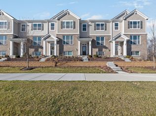 24 E Heritage Ct #2-6, Arlington Heights, IL 60004