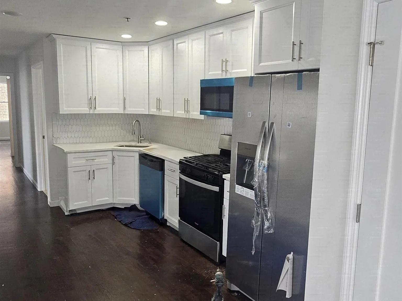 3 bed, 2.0 bath, $3,500 — Photo 3