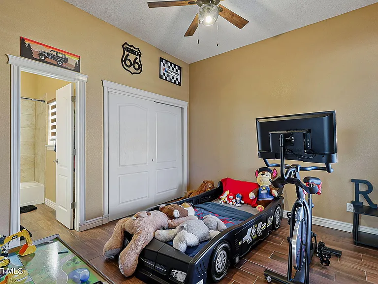 11608 Saint Thomas Way — Photo 30